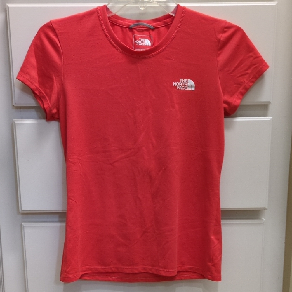 The North Face Women's Short Sleeve Tech Material Adventure Tee, Orange, Small